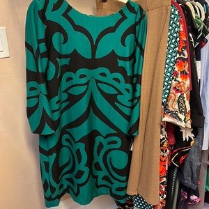 Just Taylor green and black dress Neimam Marcus size 12